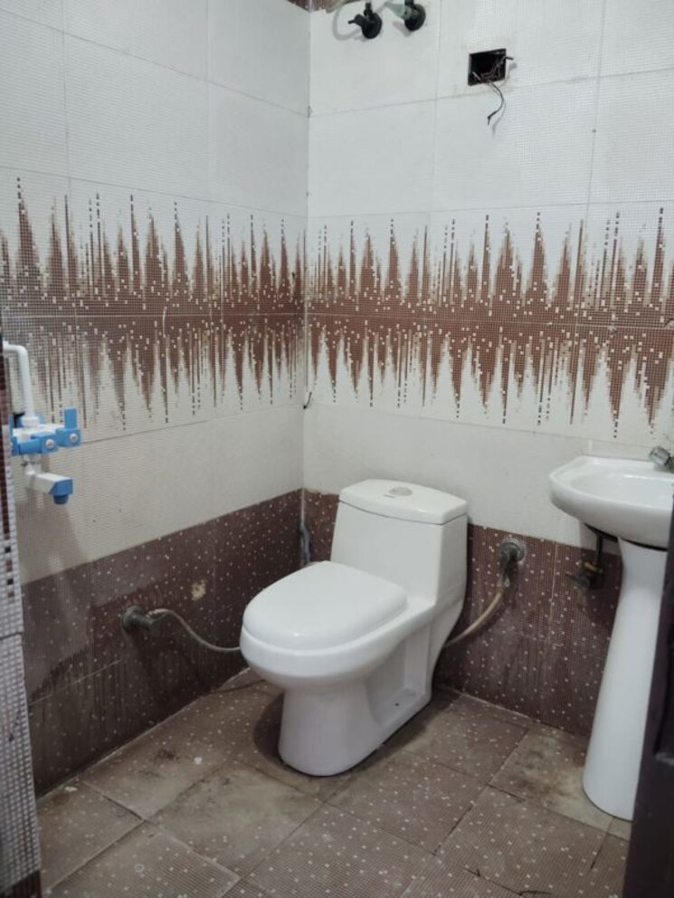 Team Area, niti khand i 3 Bedroom 900 Sq.Ft. Apartment In Niti Khand I Ghaziabad 9859813