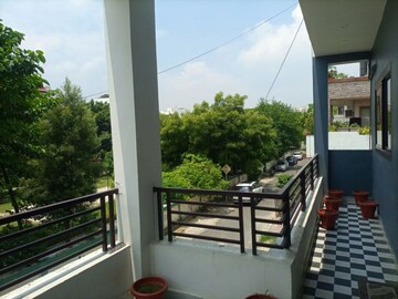 Balcony in 2 BHK Independent House at Satluj Apartments Gomti Nagar, Gomti Nagar – for Rent
