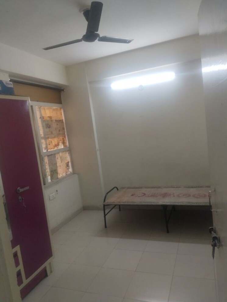 undefined, auric-city-homes 3 Bedroom 672 Sq.Ft. Apartment In Sector 82 Faridabad 9860100