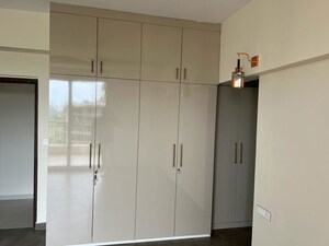 Building Lobby in 4 BHK Apartment at Ambika Florence Park, North Mullanpur – for Sale