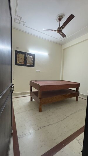 Bedroom in 1 BHK Apartment at Chattarpur – for Rent