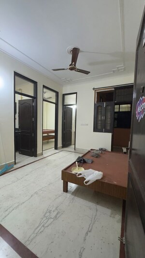 Living Room in 1 BHK Apartment at Chattarpur – for Rent
