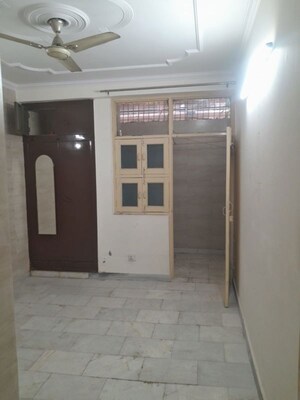 Building Lobby in 2.5 BHK Builder Floor at Apex India Moon City, Ahinsa Khand 2 – for Sale