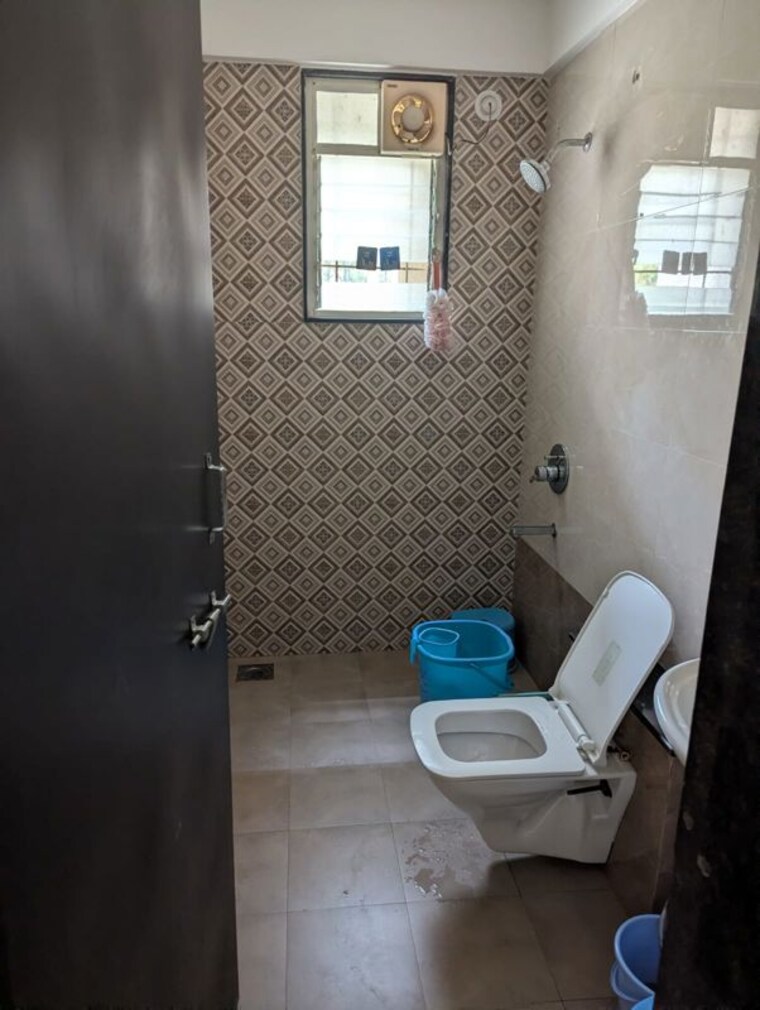 Bathroom, shree-apartments-bavdhan 2 Bedroom 900 Sq.Ft. Apartment In Bavdhan Pune 9860194