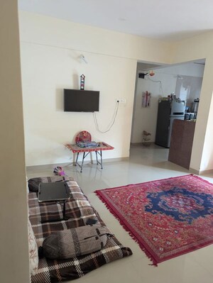 Bedroom in 2 BHK Apartment at Shree Apartments Bavdhan, Bavdhan – for Rent