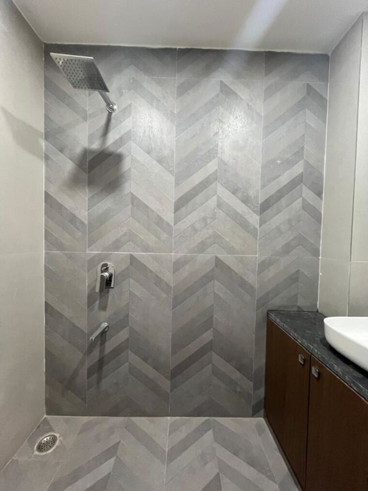 Bathroom, sahastradhara road 3 Bedroom 100 Sq.Yd. Independent House In Sahastradhara Road Dehradun 9860256