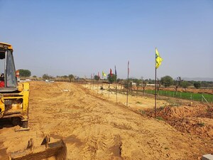  Plot For Sale in Renwal Manji