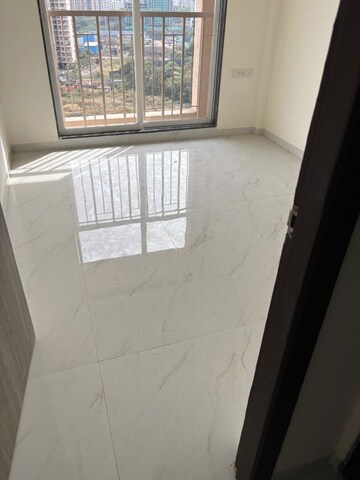1 BHK Apartment For Rent in Metropolis Bayside, Kasarvadavali