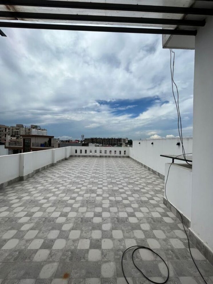 Balcony, gms road 3 Bedroom 1750 Sq.Ft. Penthouse In Gms Road Dehradun 9860369