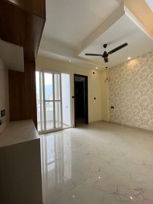 Room in 3 BHK Penthouse at Gms Road – for Sale