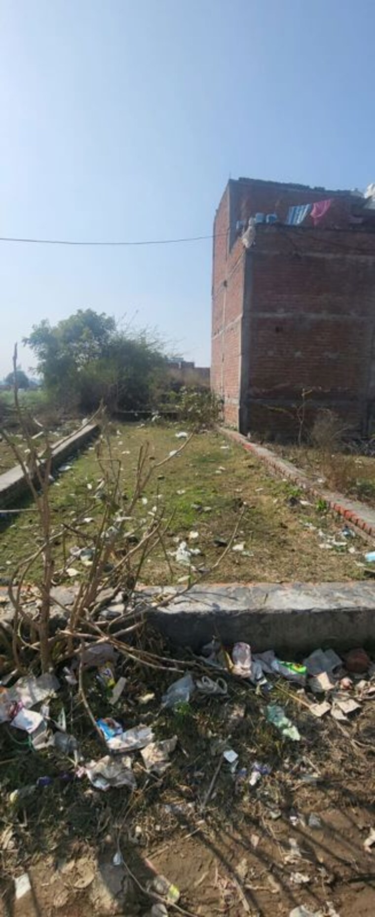 undefined, sabhapur  33 Sq.Yd. Plot In Sabhapur Delhi 9860518
