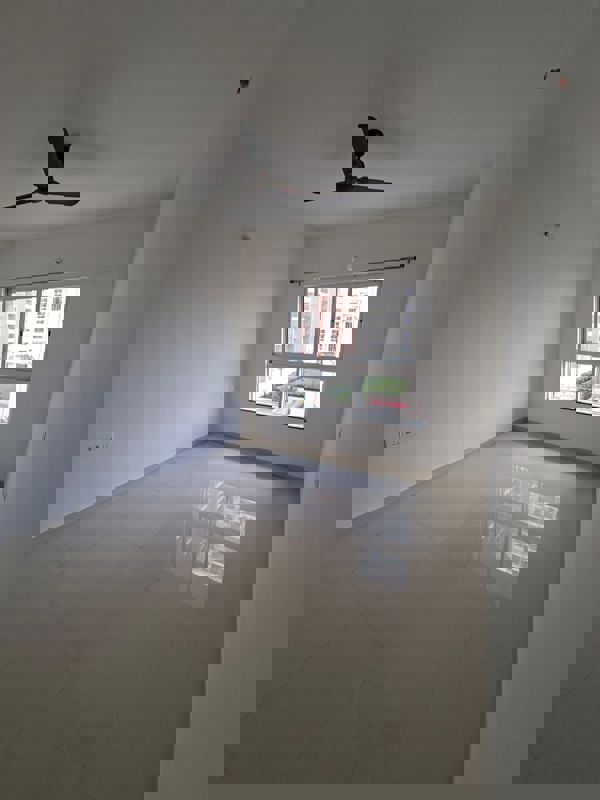 2 BHK 860 Sq.Ft. Apartment in K Raheja Sterling