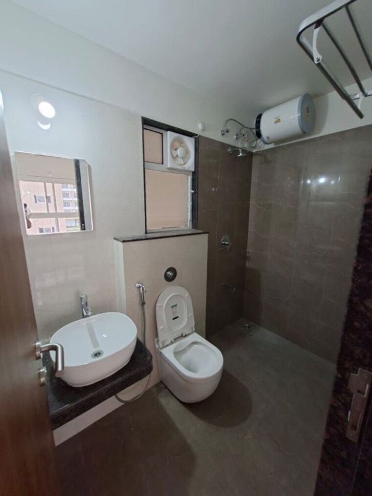 Bathroom, k-raheja-sterling 2 Bedroom 860 Sq.Ft. Apartment In Mohammadwadi Pune 9860513