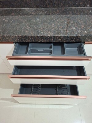 Furnished Amenities in 2 BHK Apartment at K Raheja Sterling, Mohammadwadi – for Rent