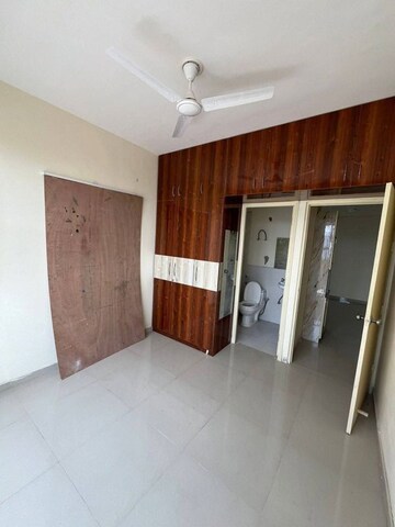 Room in 2 BHK Apartment at Pyramid Square 67A, Sector 67 – for Sale