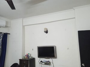 Furnished Amenities in 3 BHK Builder Floor at RWA Apartments Sector 41, Sector 41 – for Rent