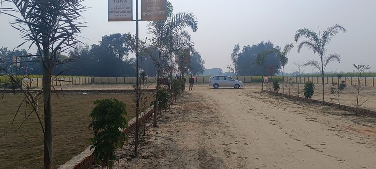 undefined, gosainganj  1250 Sq.Ft. Plot In Gosainganj Lucknow 9860616