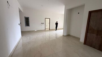 Room in 3 BHK Apartment at Cornerstone Akhinta Residences, Btm Layout – for Sale