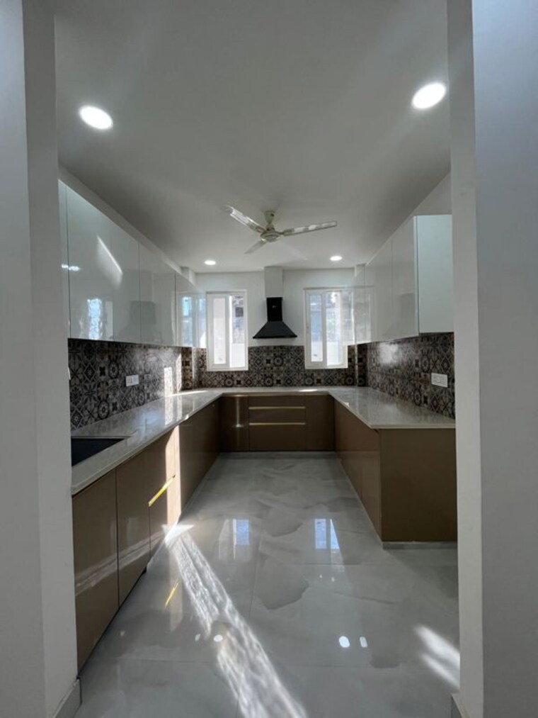 Kitchen, sahastradhara road 3 Bedroom 99 Sq.Yd. Independent House In Sahastradhara Road Dehradun 9860641