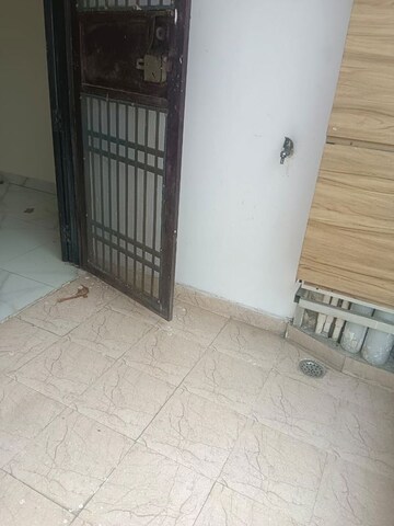 Room in 2 BHK Apartment at Shakti Khand Iii – for Rent