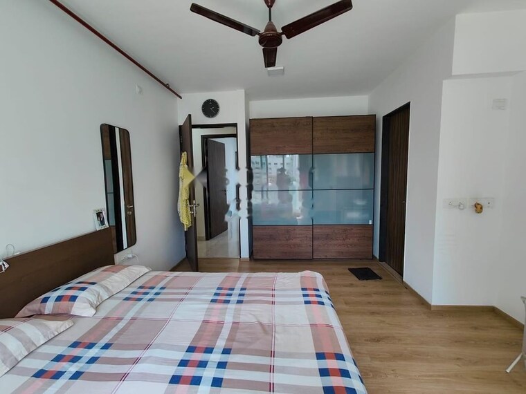 Bedroom, sheth-avalon 4 Bedroom 1700 Sq.Ft. Apartment In Laxmi Nagar Thane 9860614