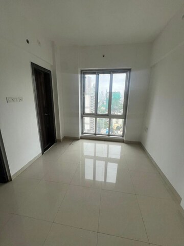Room in 4 BHK Apartment at Pashmina Serene, Dadar East – for Sale