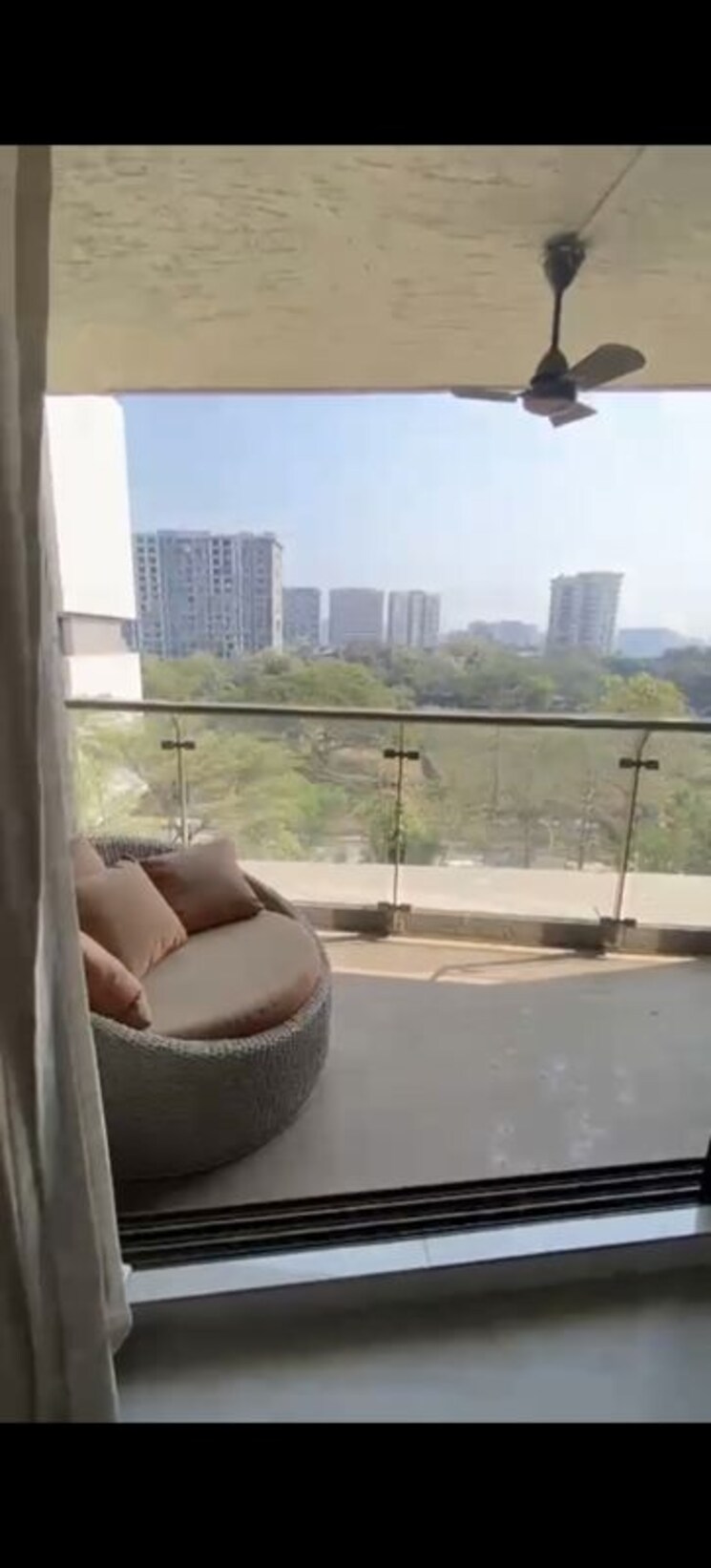 Swimming Pool, rustomjee-elita 2 Bedroom 1300 Sq.Ft. Apartment In Andheri West Mumbai 9860744