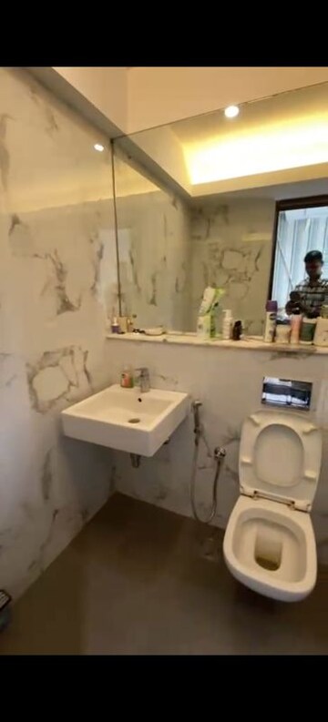 Team Area in 2 BHK Apartment at Rustomjee Elita, Andheri West – for Rent