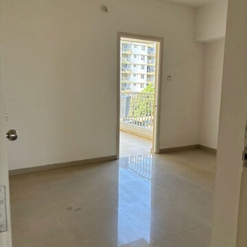 Room in 3 BHK Apartment at Sharada Oxford Classic, Azad Nagar – for Rent