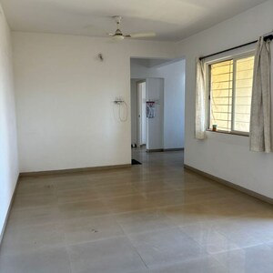 Room in 3 BHK Apartment at Sharada Oxford Classic, Azad Nagar – for Rent