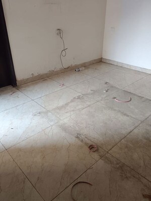 Room in 2 BHK Apartment at Assotech The Nest, Sain Vihar – for Sale