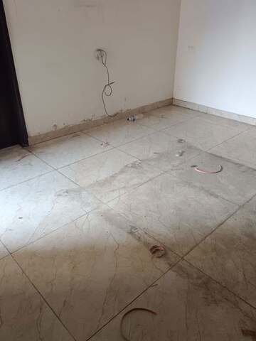 Room in 2 BHK Apartment at Assotech The Nest, Sain Vihar – for Sale