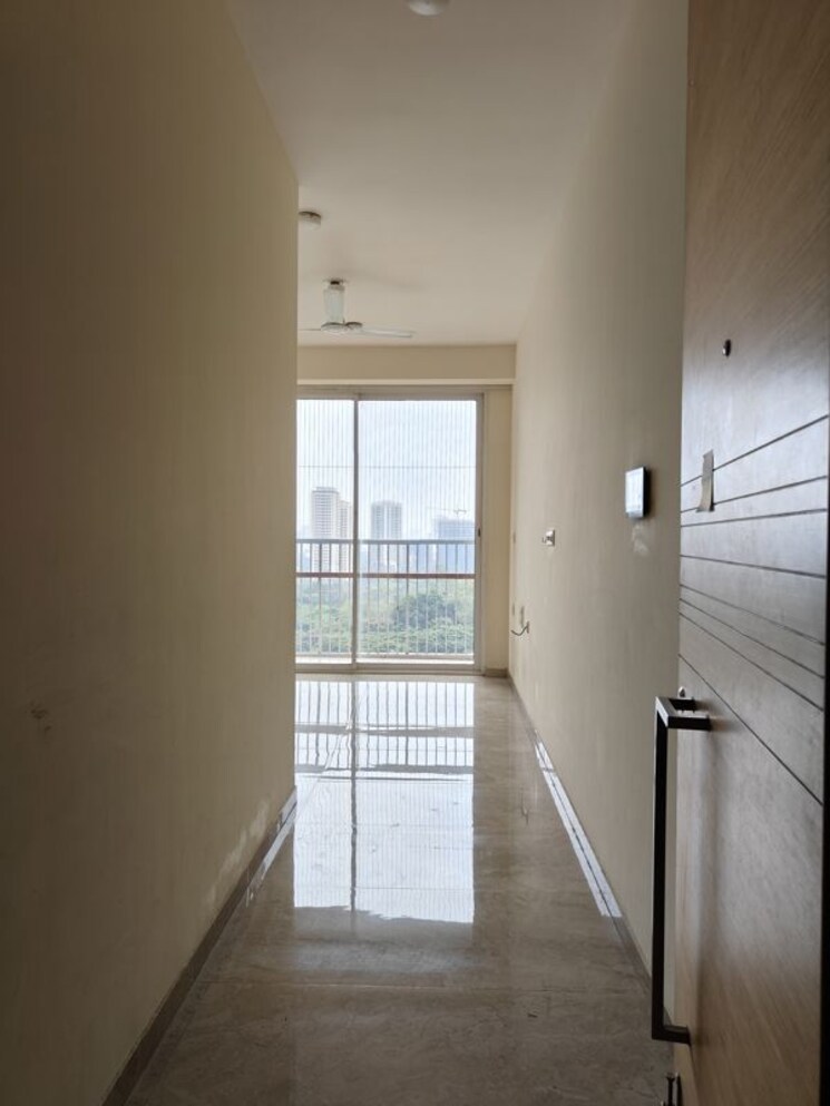 Room, tata-serein 3 Bedroom 1140 Sq.Ft. Apartment In Pokhran Road No Two Thane 9860846
