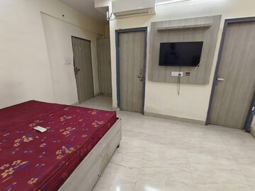 Bedroom in Studio Builder Floor at Minarch Tower, Sector 44 – for Rent