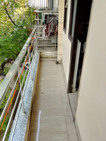 Balcony in Studio Builder Floor at Minarch Tower, Sector 44 – for Rent