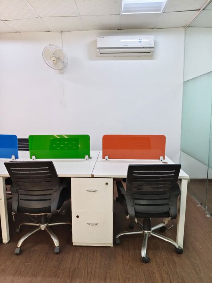 Team Area, sector 63 Commercial Office Space 1200 Sq.Ft. In Sector 63 Noida 9860958