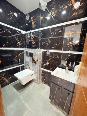 Team Area in 2 BHK Builder Floor at Saket – for Rent