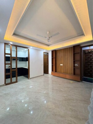 2 BHK Builder Floor For Rent in Saket