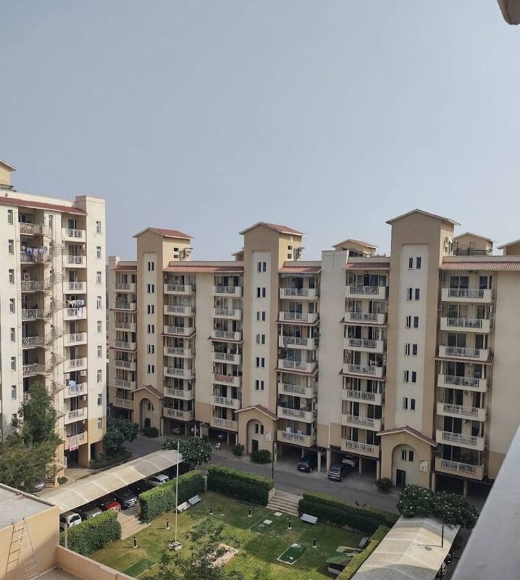 Exterior View, emaar-palm-select 3 Bedroom 1650 Sq.Ft. Apartment In Sector 77 Gurgaon 9861022
