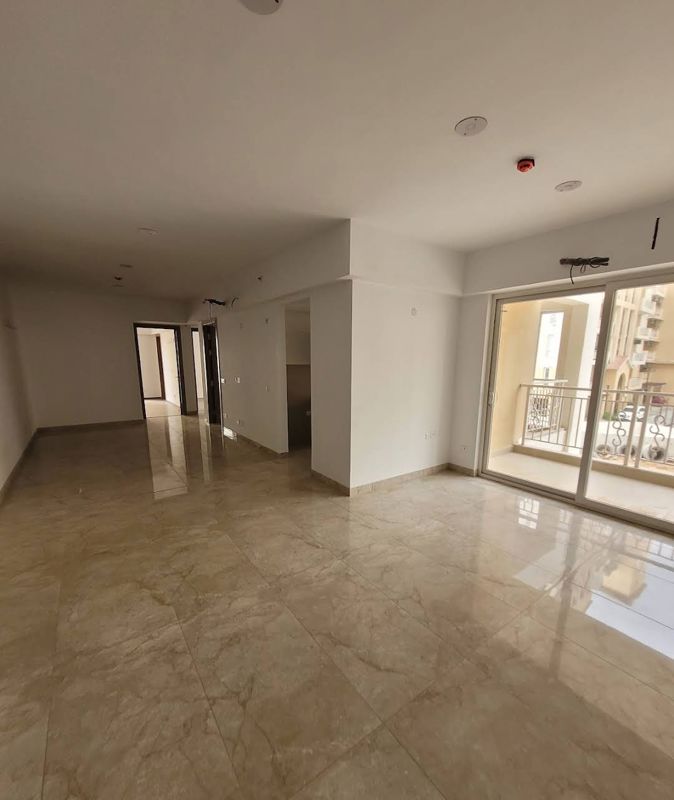 3 BHK + Servant Room Apartment For Rent in Emaar Palm Select