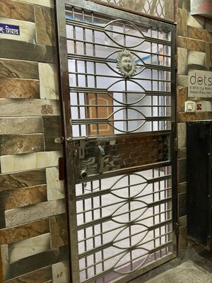 1 BHK Builder Floor For Sale in DLF Dilshad Plaza, Shalimar Garden