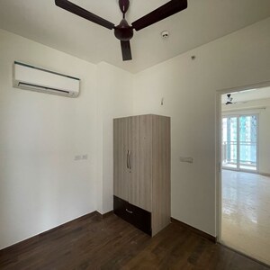 Room in 3 BHK Apartment at Conscient Heritage Max, Sector 102 – for Rent