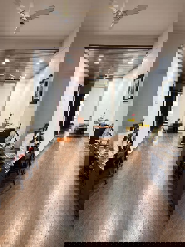 5 BHK Builder Floor For Sale in Sector 4