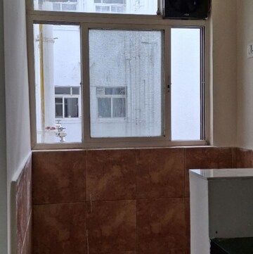 Room in 3 BHK Apartment at SiddhiVinayak Sunshree Emerald, Nibm – for Rent