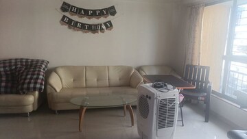 Team Area in 3 BHK Apartment at Riddhi Tower, Malad East – for Rent