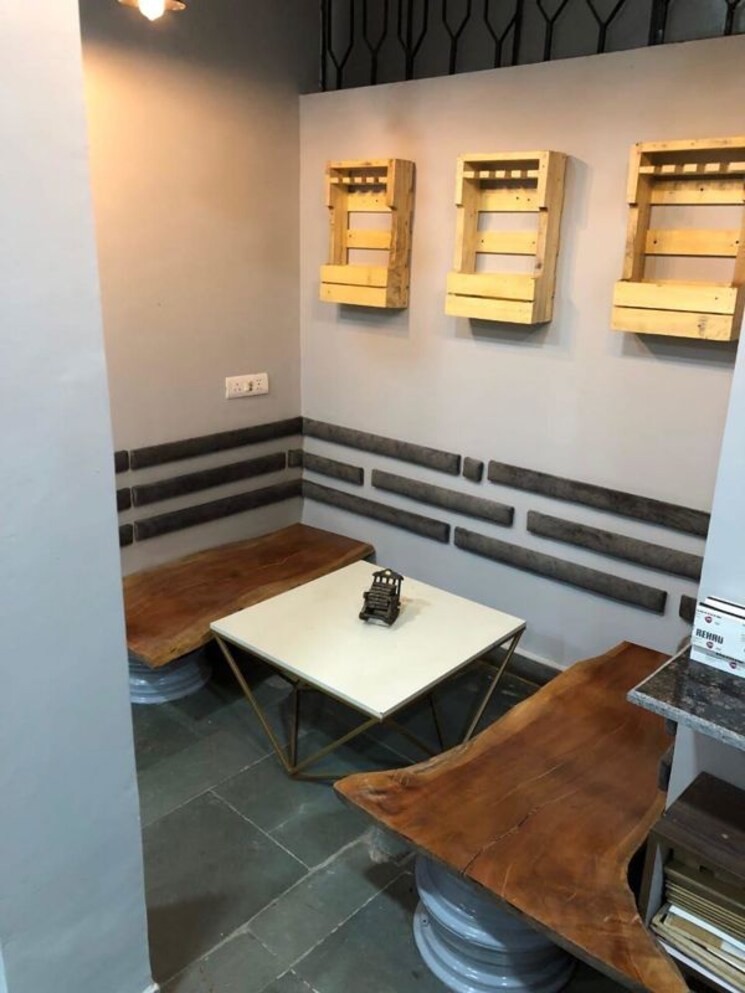 Team Area, vijay nagar Commercial Office Space 1100 Sq.Ft. In Vijay Nagar Indore 9861034