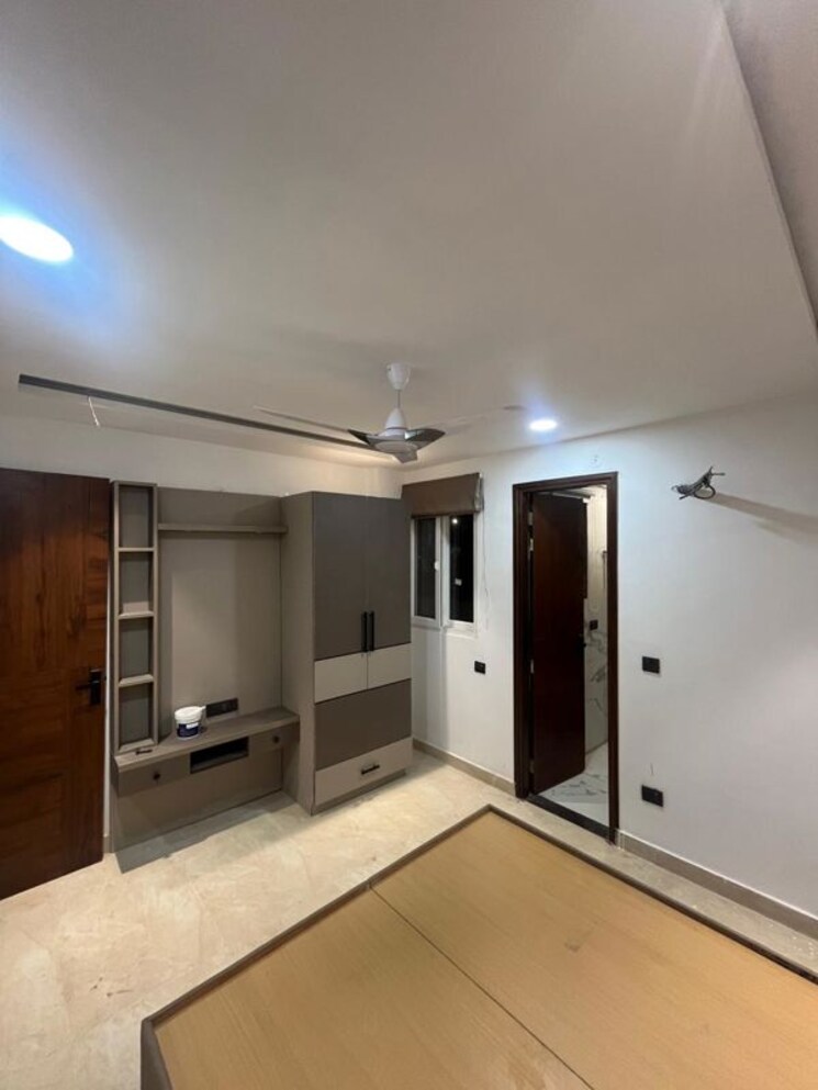 Room, sahastradhara 3 Bedroom 1900 Sq.Ft. Builder Floor In Sahastradhara Dehradun 9861140