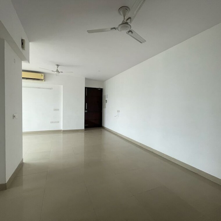 Room, emaar-imperial-gardens 3 Bedroom 2025 Sq.Ft. Apartment In Sector 102 Gurgaon 9861150