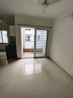 2 BHK + Pooja Room Apartment For Rent in Prathamesh Novellus