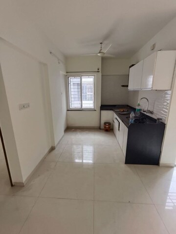 Room in 2 BHK Apartment at Prathamesh Novellus, Kothrud – for Rent